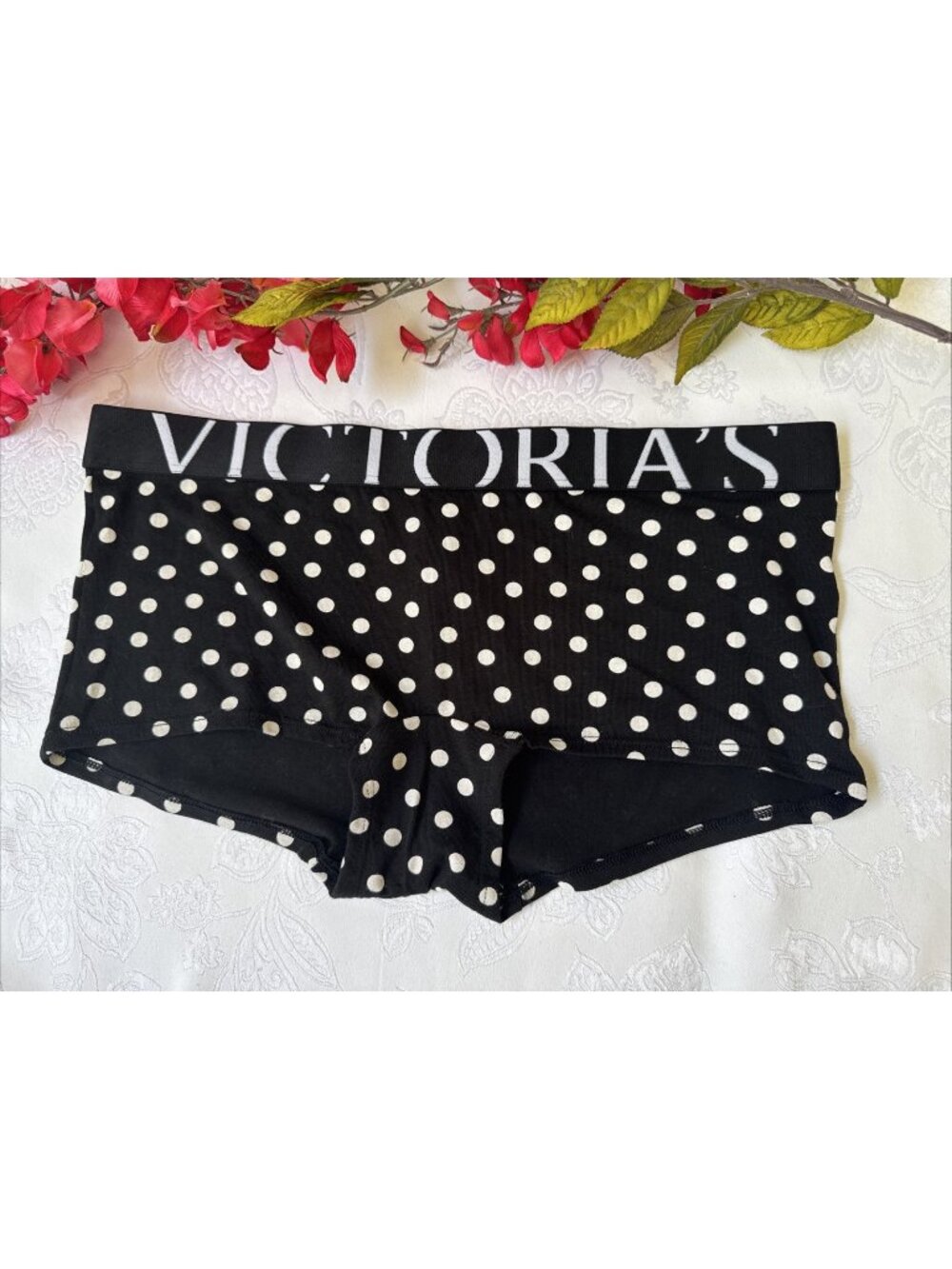 VICTORIA'S SECRET M BLACK WHITE POLKA DOT SHORTIE PANTIES SUMMER NWT